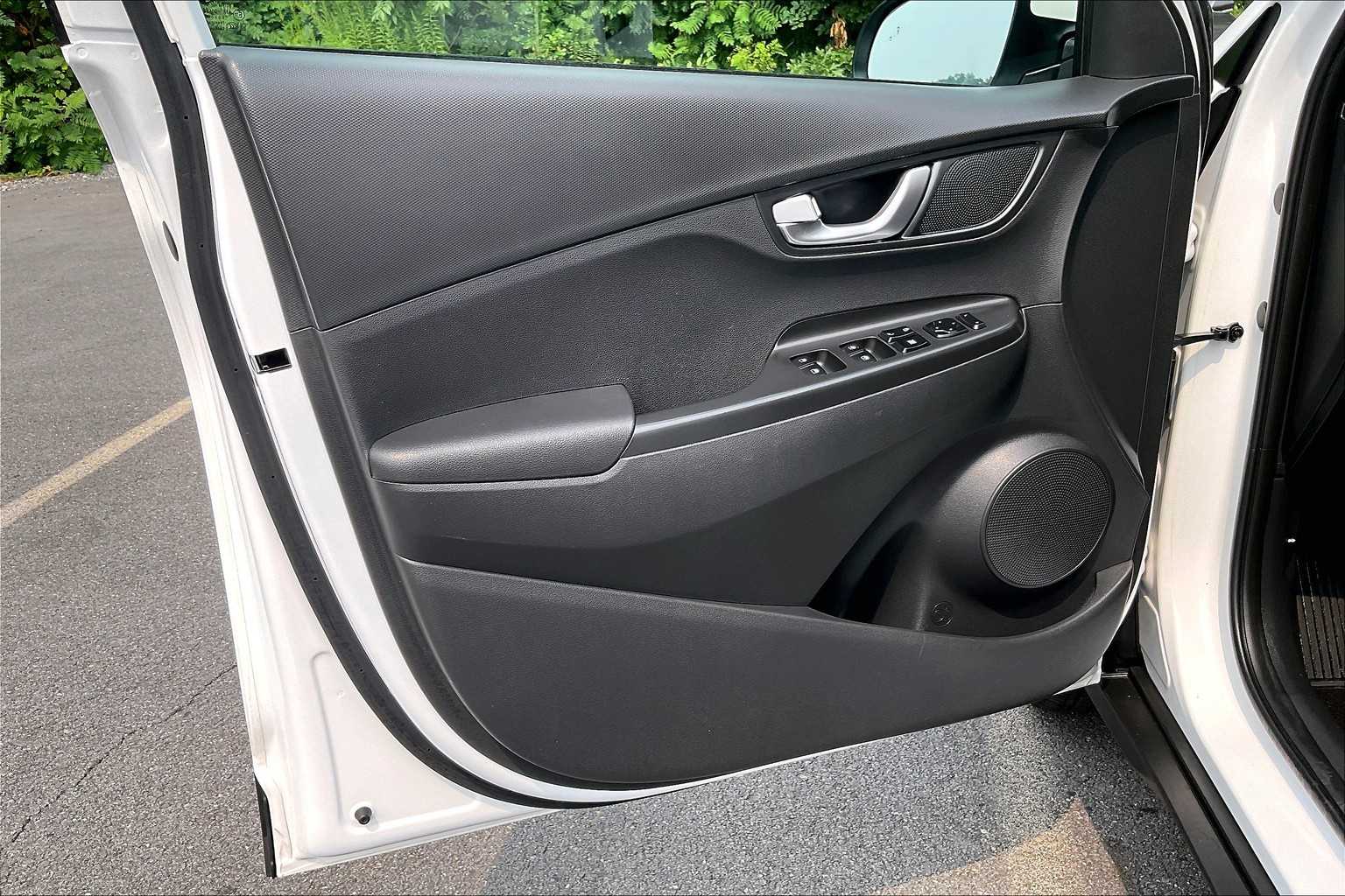 2022 Hyundai Kona SEL - Photo 9