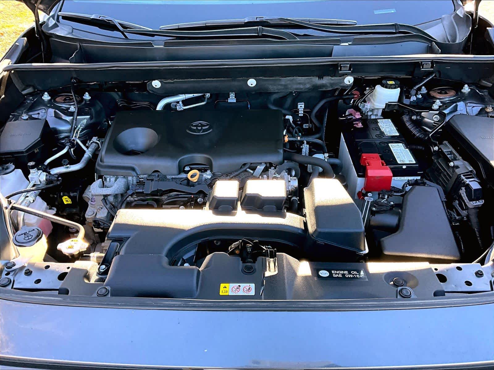 2022 Toyota RAV4 XLE - Photo 30