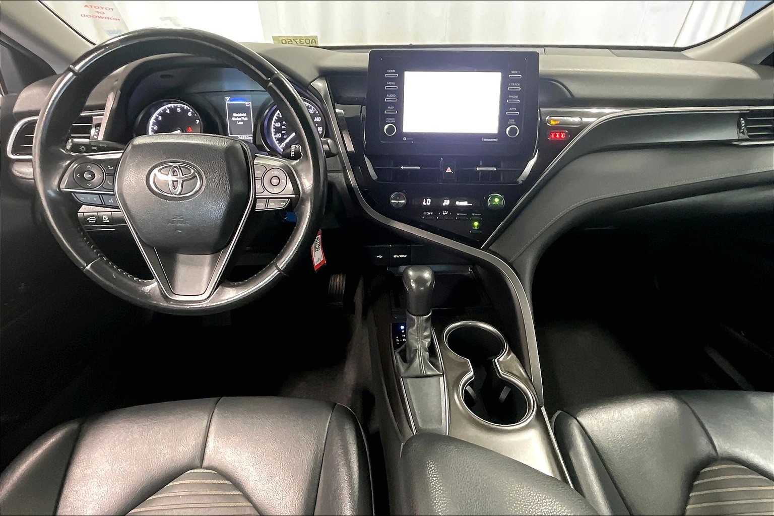2021 Toyota Camry SE - Photo 21