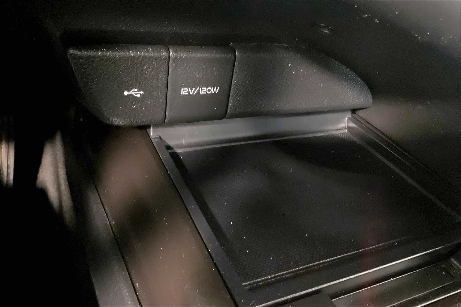2021 Toyota Camry SE - Photo 26