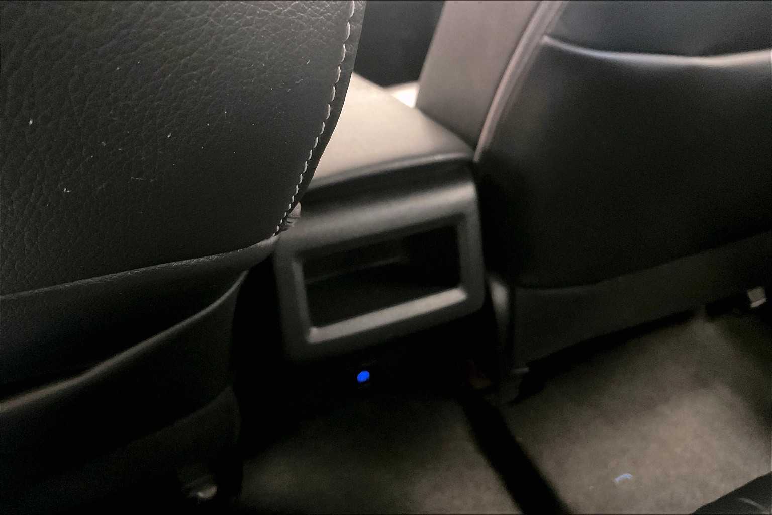 2021 Toyota Camry SE - Photo 27