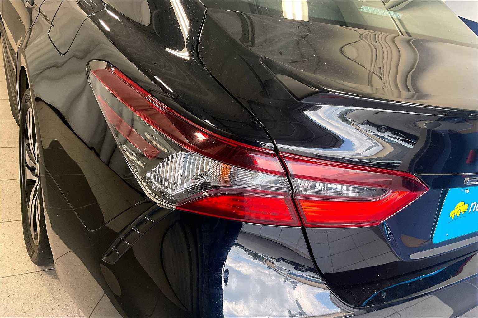 2021 Toyota Camry SE - Photo 33