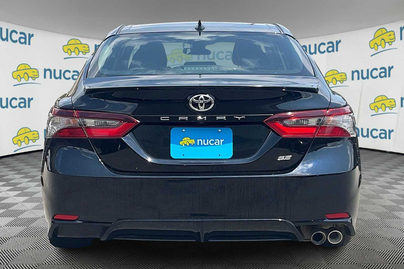 2021 Toyota Camry SE - Photo 5