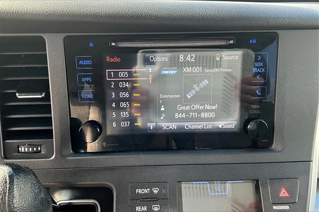 2015 Toyota Sienna LE - Photo 20