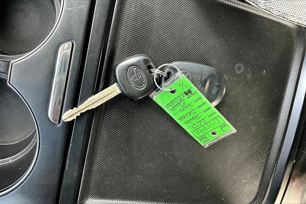 2015 Toyota Sienna LE - Photo 32
