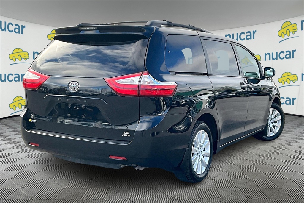 2015 Toyota Sienna LE - Photo 6