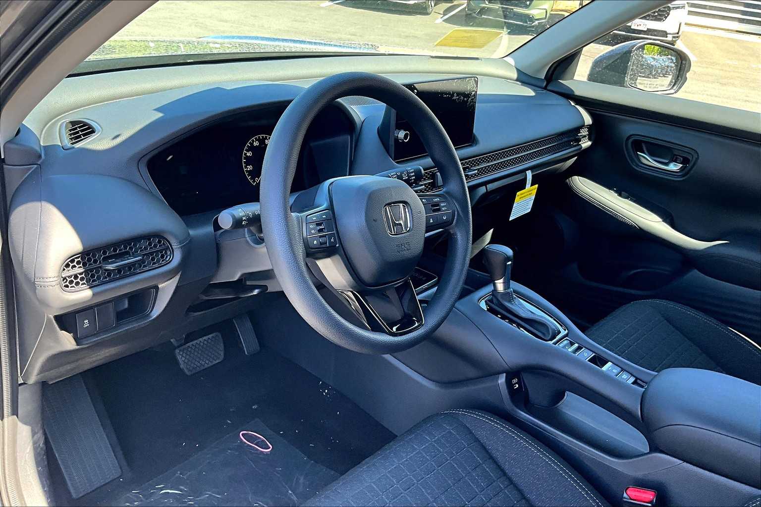 2026 Honda HR-V LX - Photo 9