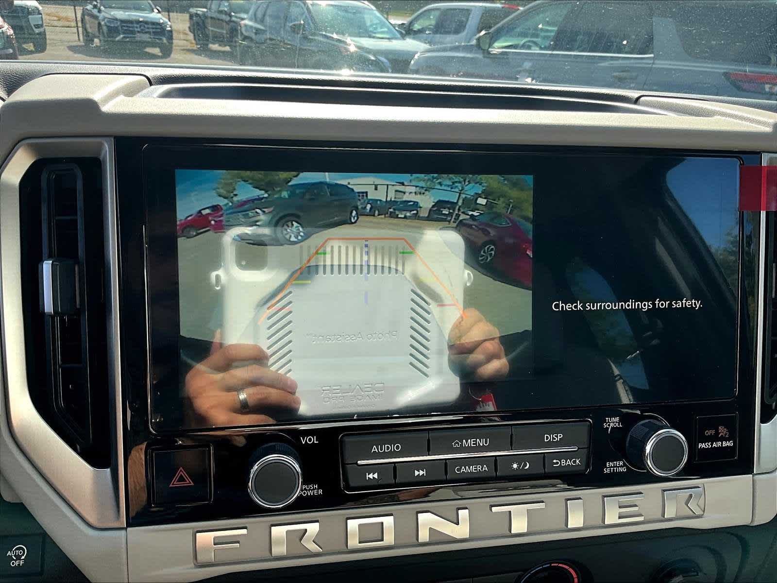 2025 Nissan Frontier SV - Photo 15