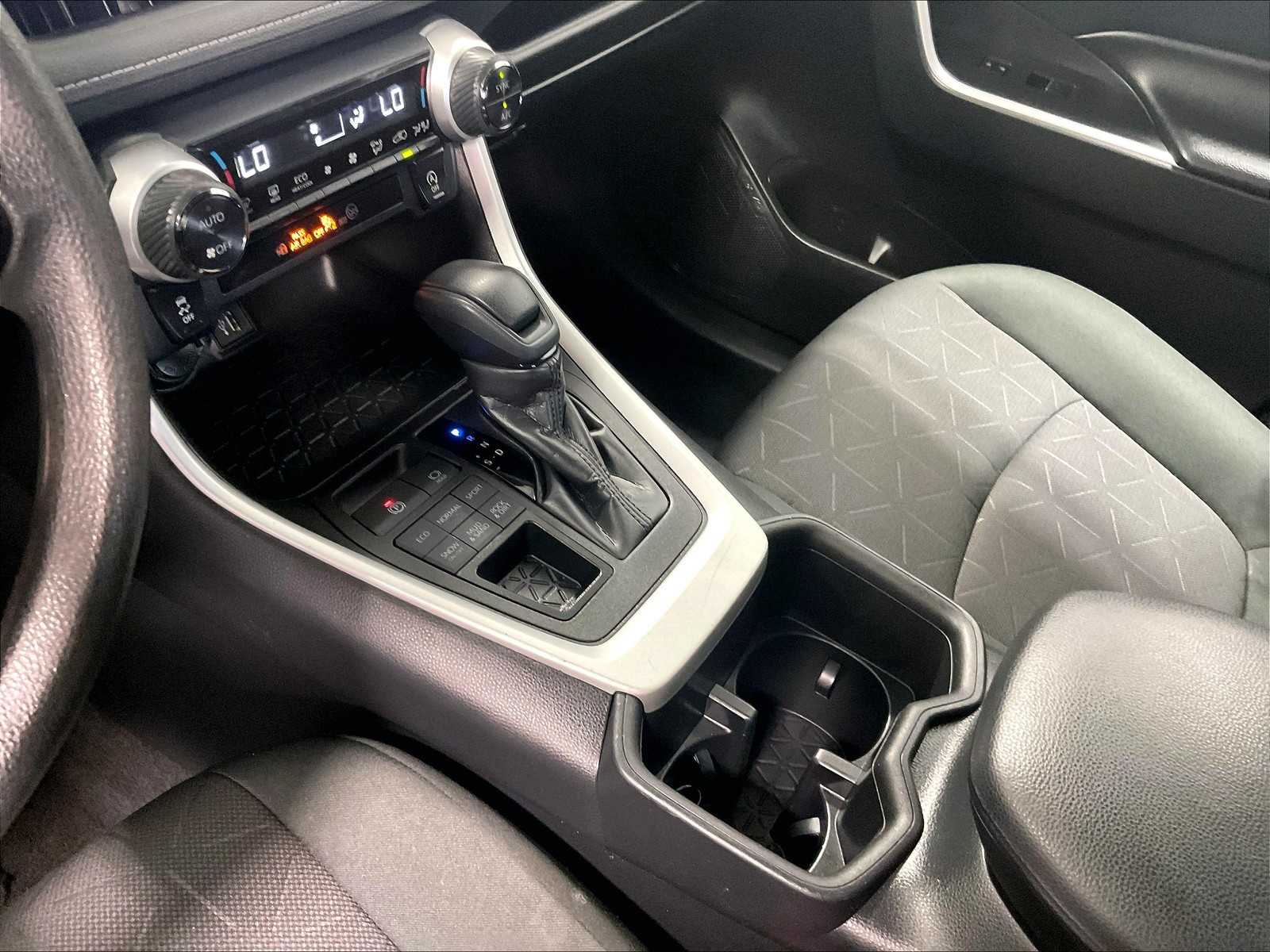 2023 Toyota RAV4 XLE - Photo 20