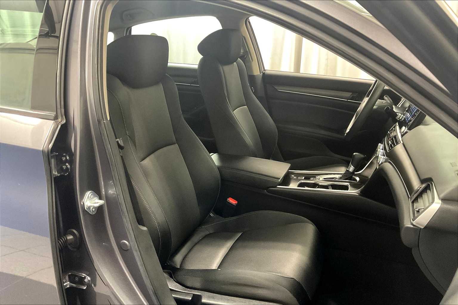 2021 Honda Accord LX - Photo 11