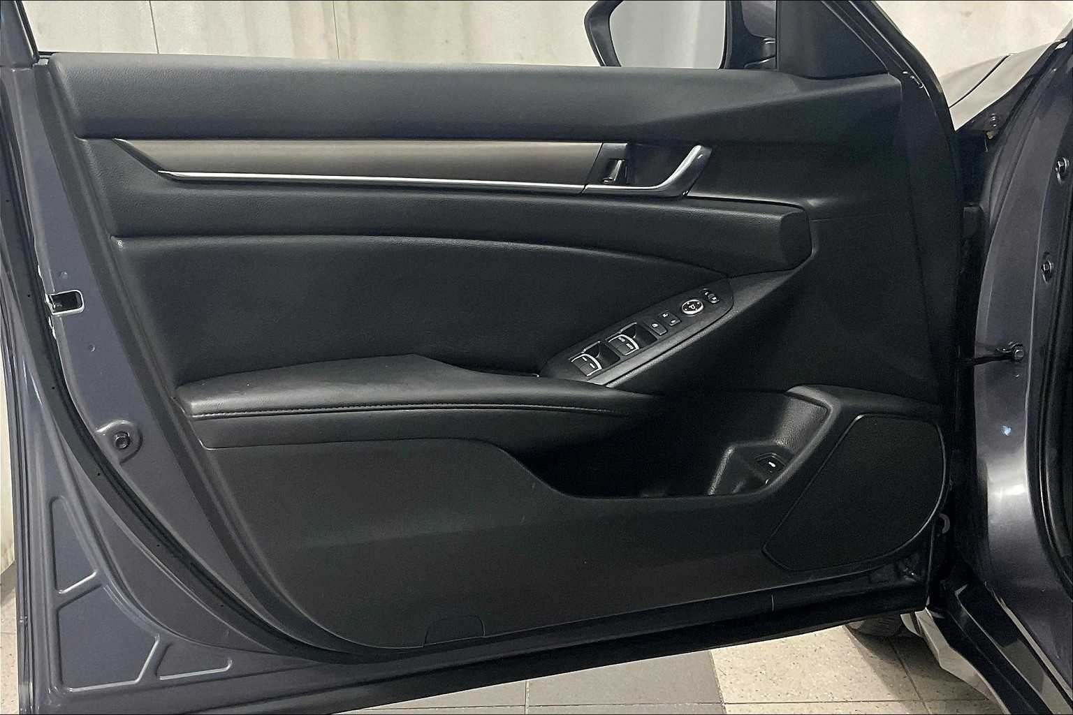 2021 Honda Accord LX - Photo 9