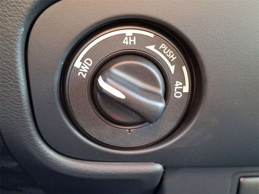 2026 Nissan Frontier SV - Photo 15