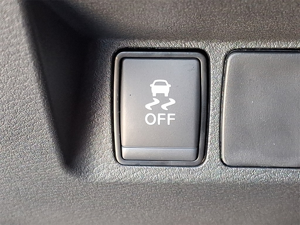 2026 Nissan Frontier SV - Photo 18