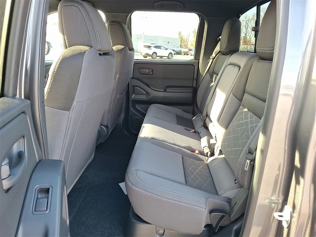 2026 Nissan Frontier SV - Photo 6
