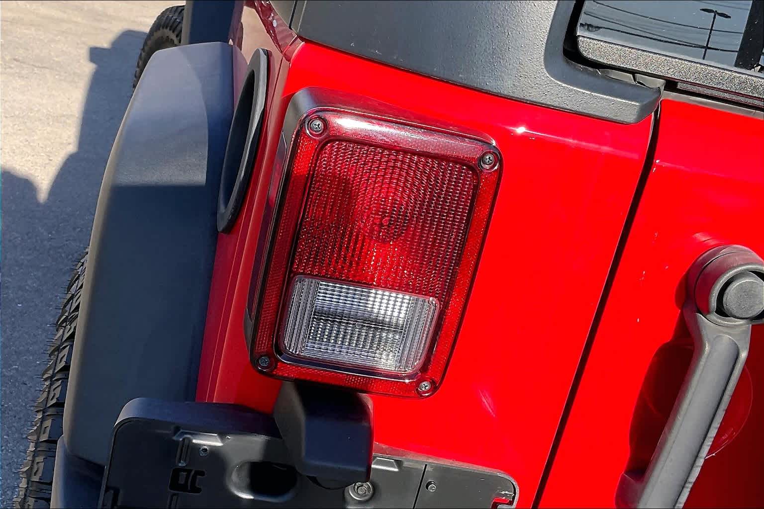 2017 Jeep Wrangler Sport - Photo 31