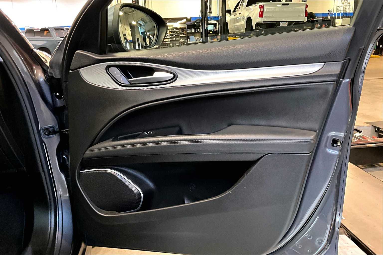 2018 Alfa Romeo Stelvio Sport - Photo 12