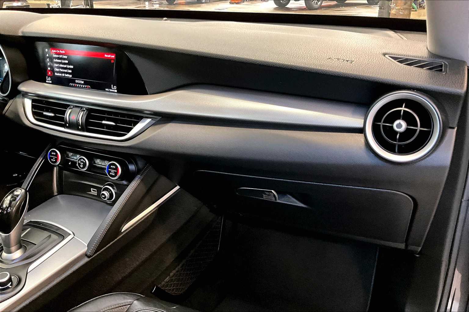 2018 Alfa Romeo Stelvio Sport - Photo 13