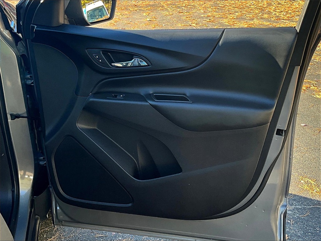 2018 Chevrolet Equinox LT - Photo 12