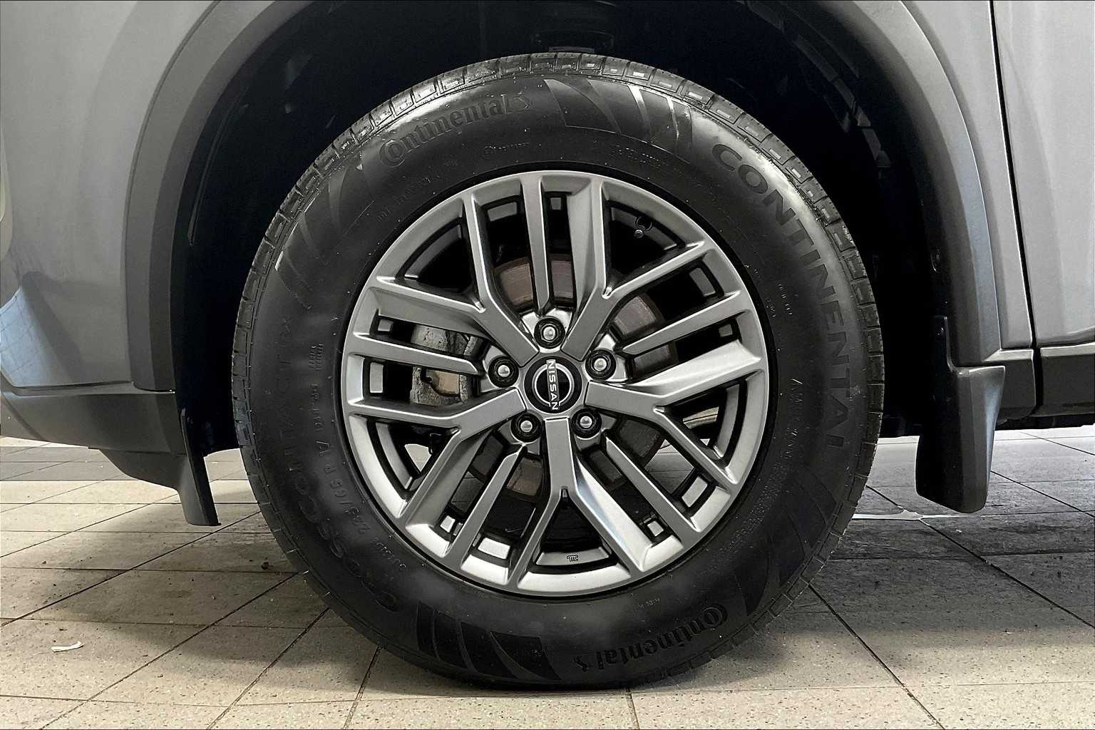 2022 Nissan Rogue S - Photo 7