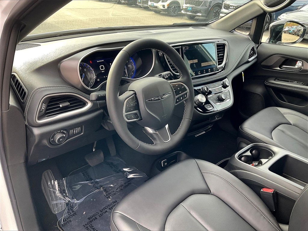 2026 Chrysler Pacifica Select - Photo 9