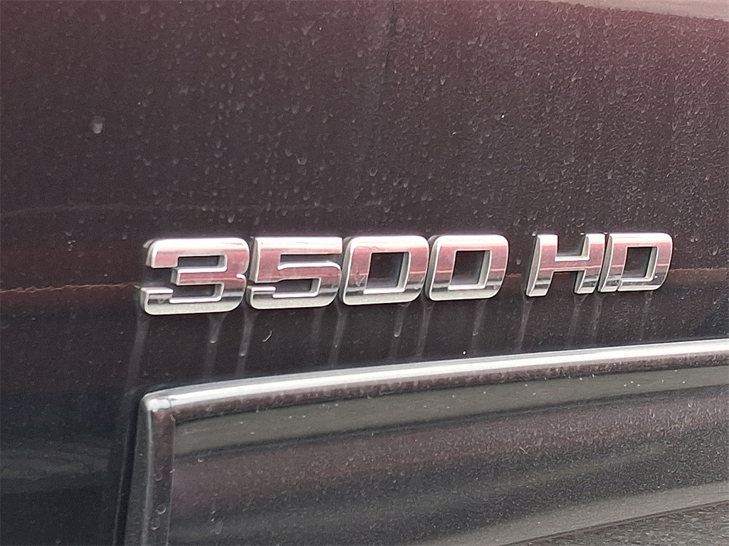 2013 GMC Sierra 3500HD SLE - Photo 9
