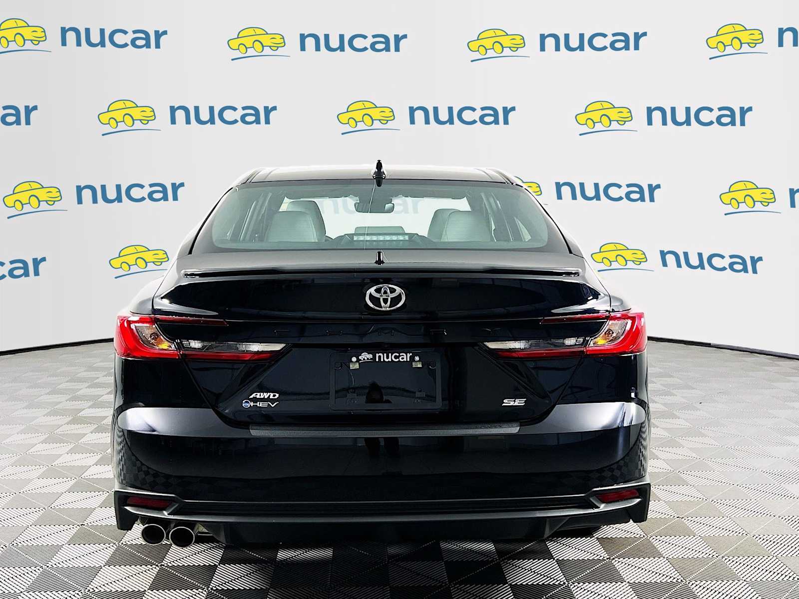 2025 Toyota Camry SE - Photo 5