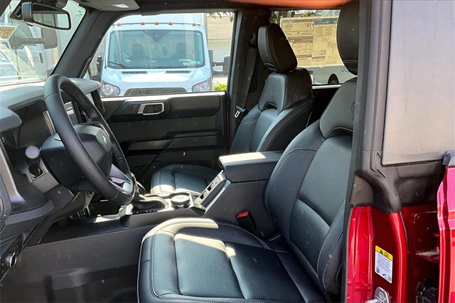 2025 Ford Bronco Badlands - Photo 10