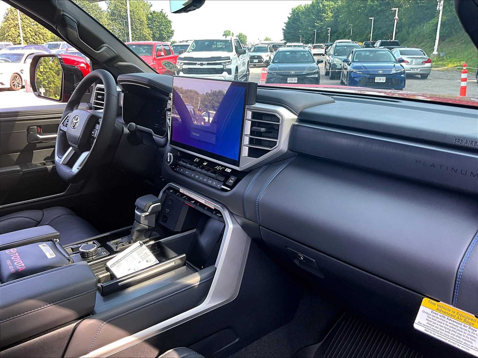 2025 Toyota Tundra Platinum Hybrid - Photo 10