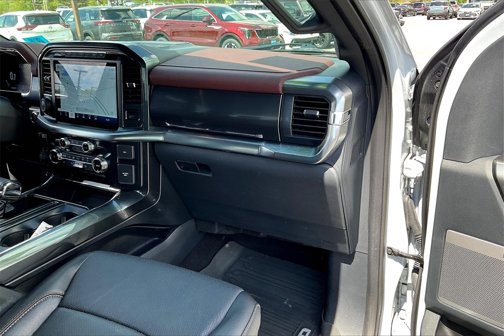 2022 Ford F-150 Lariat - Photo 12