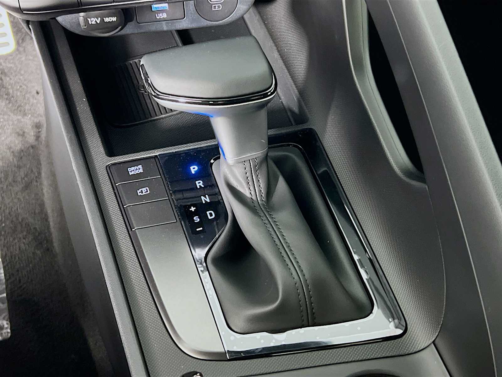 2025 Hyundai Elantra SEL Sport - Photo 11