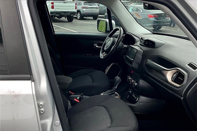 2017 Jeep Renegade Latitude - Photo 11