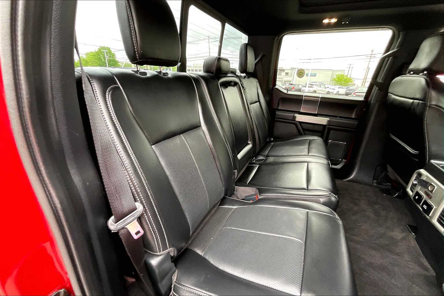 2020 Ford F-150 LARIAT - Photo 16