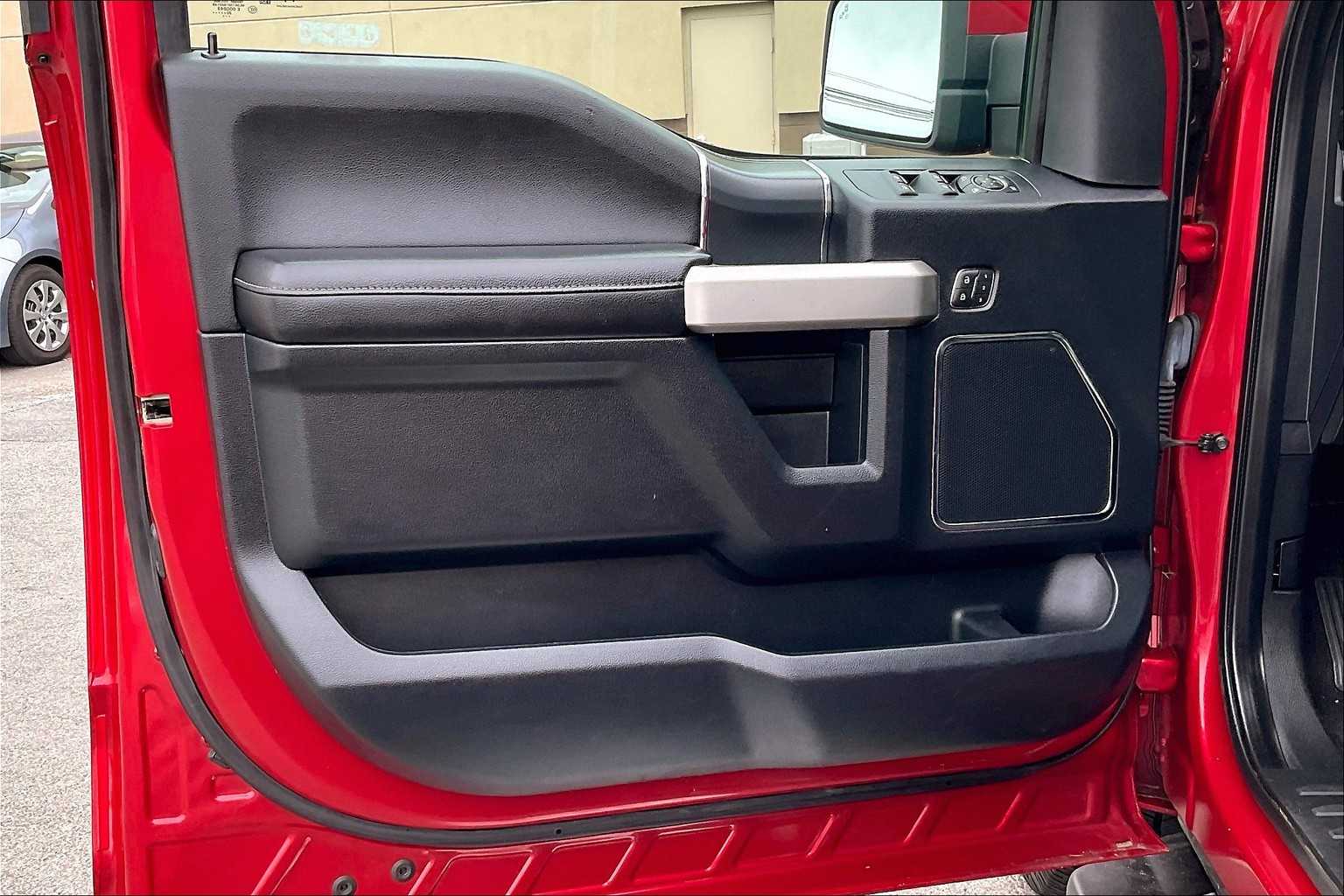 2020 Ford F-150 LARIAT - Photo 9