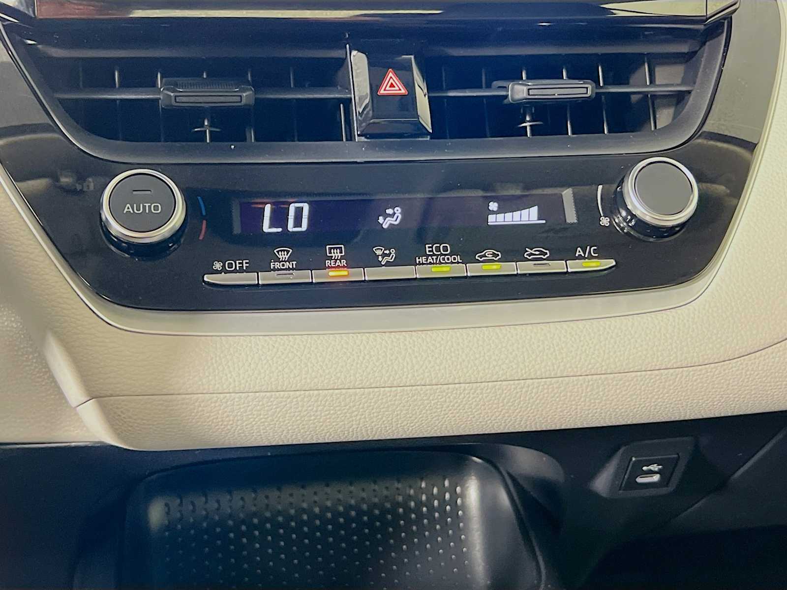 2023 Toyota Corolla LE - Photo 15