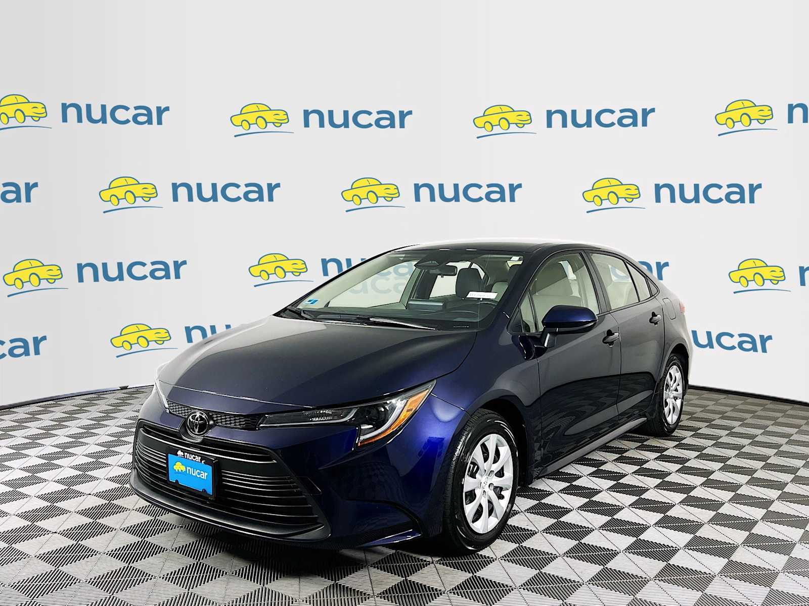 2023 Toyota Corolla LE - Photo 3
