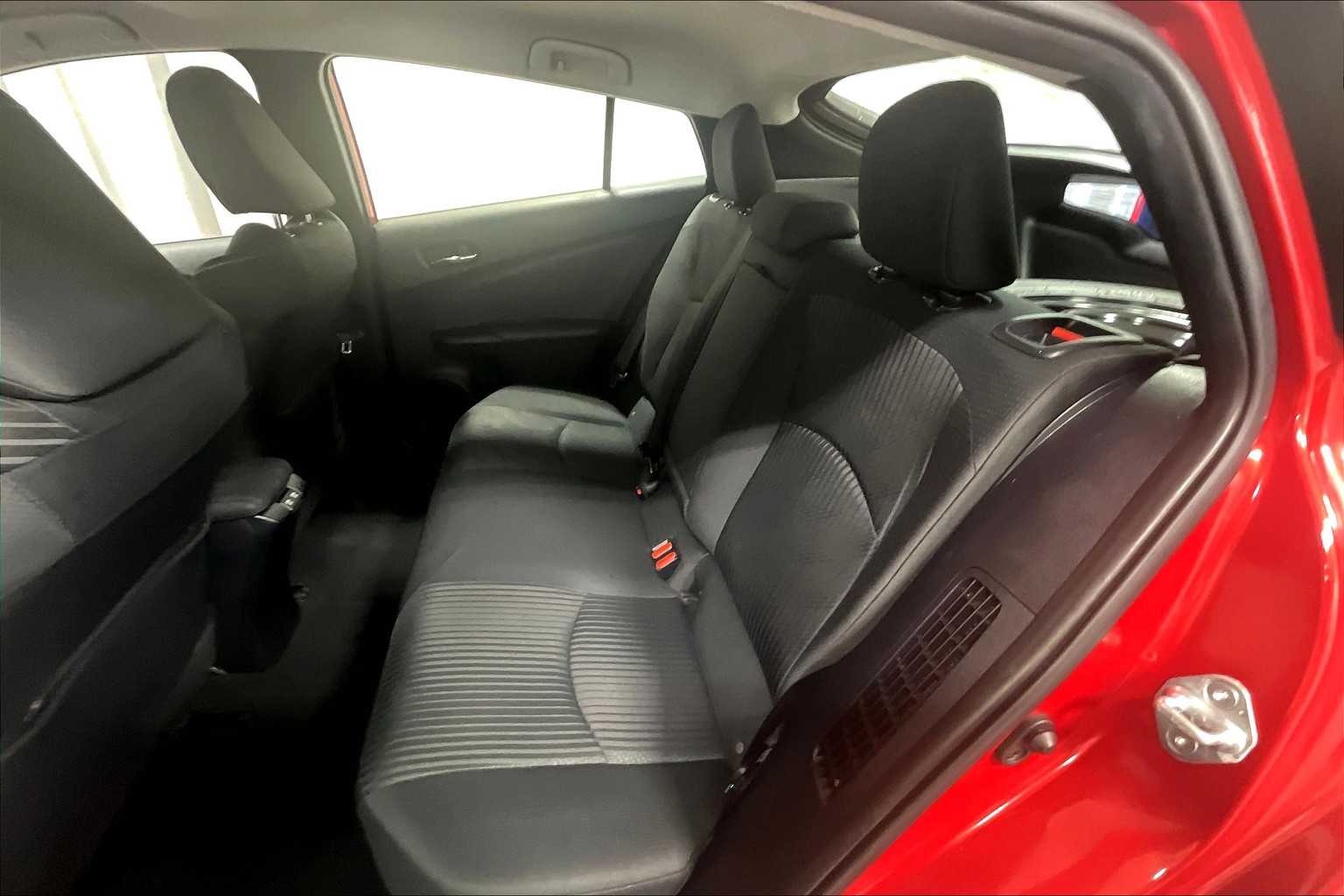 2020 Toyota Prius Prime LE - Photo 15
