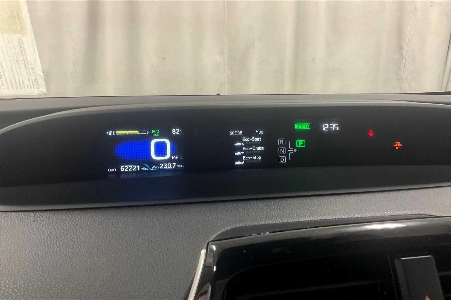 2020 Toyota Prius Prime LE - Photo 24