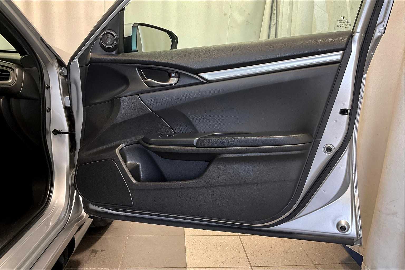 2020 Honda Civic Hatchback Sport - Photo 12