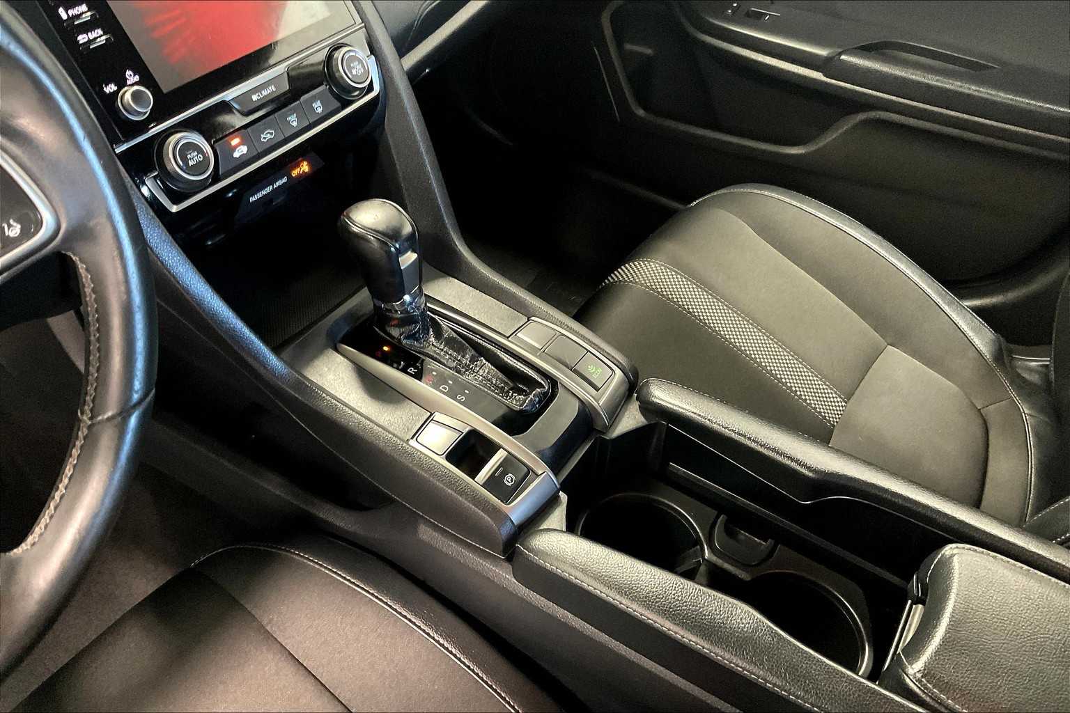 2020 Honda Civic Hatchback Sport - Photo 20