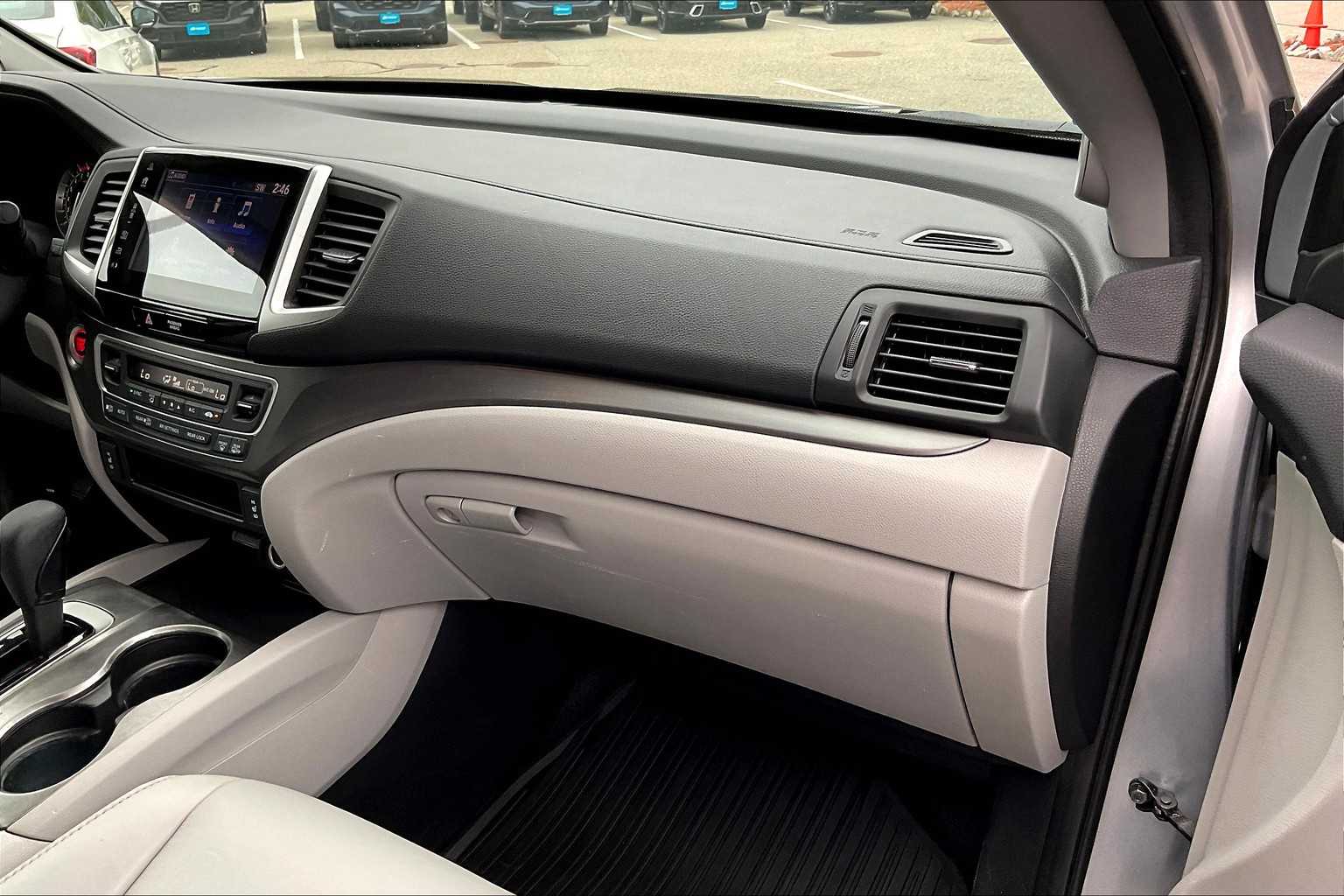 2017 Honda Pilot EX-L - Photo 24