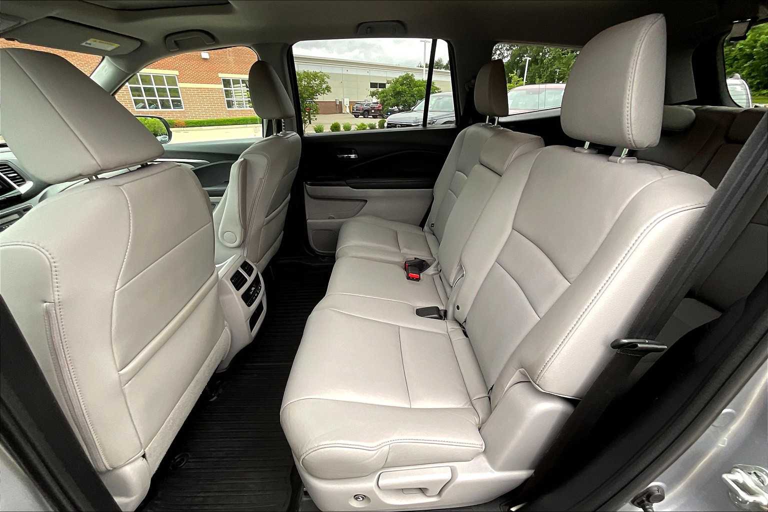 2017 Honda Pilot EX-L - Photo 28