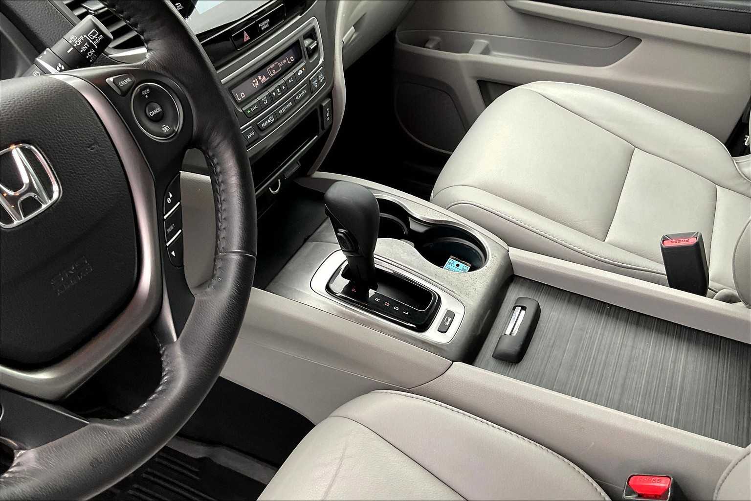 2017 Honda Pilot EX-L - Photo 33