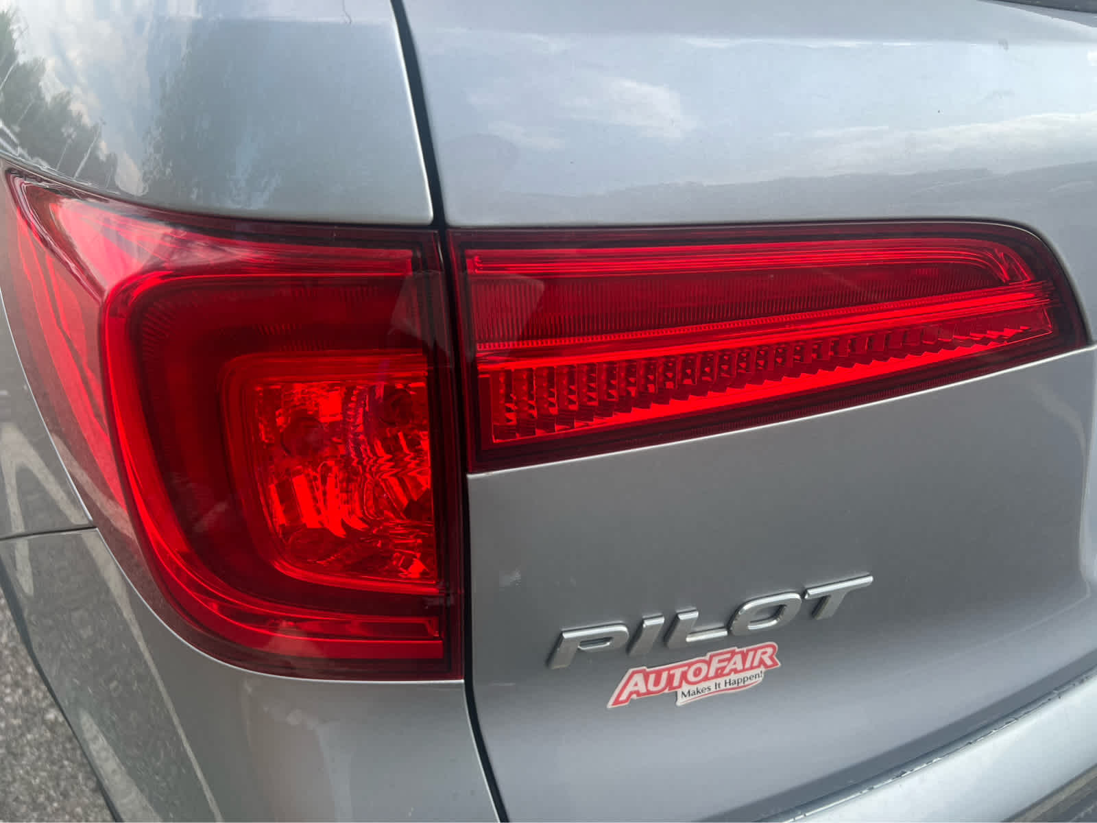 2017 Honda Pilot EX-L - Photo 7
