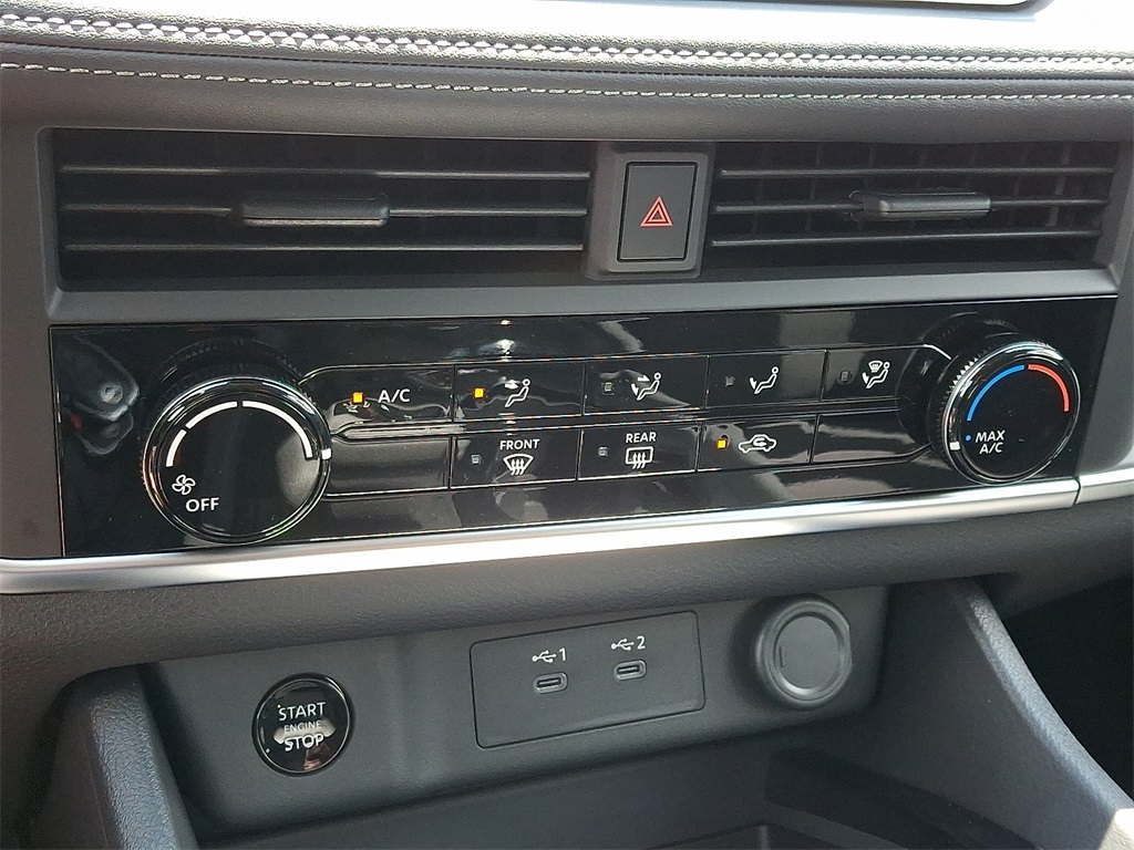 2025 Nissan Rogue S - Photo 11