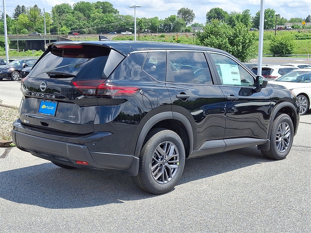 2025 Nissan Rogue S - Photo 4