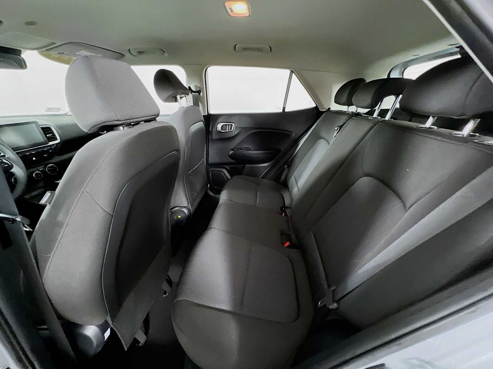 2022 Hyundai Venue SE - Photo 23