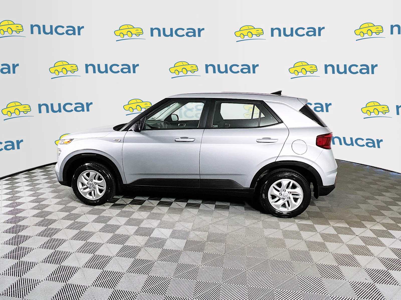 2022 Hyundai Venue SE - Photo 4