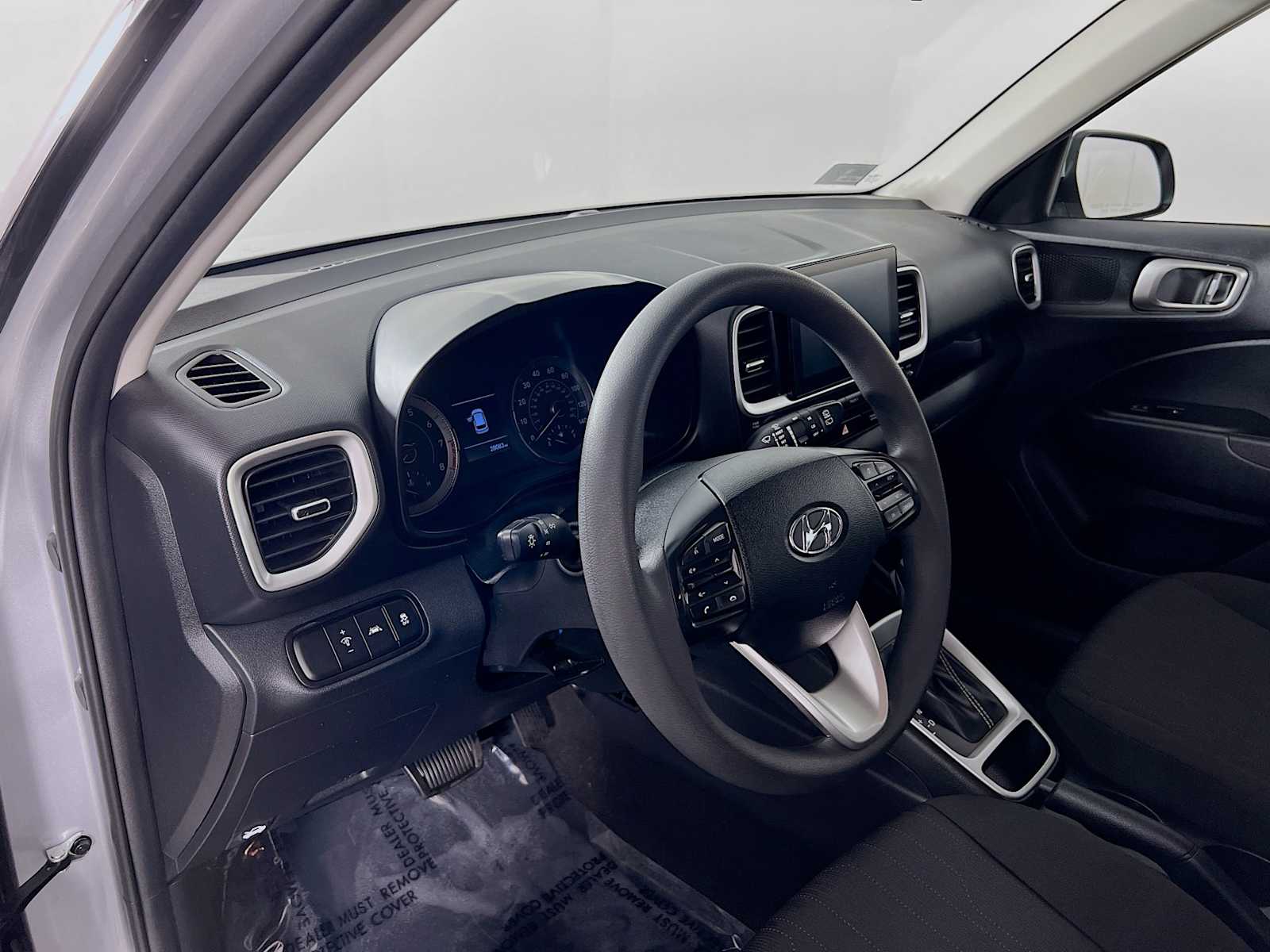 2022 Hyundai Venue SE - Photo 9