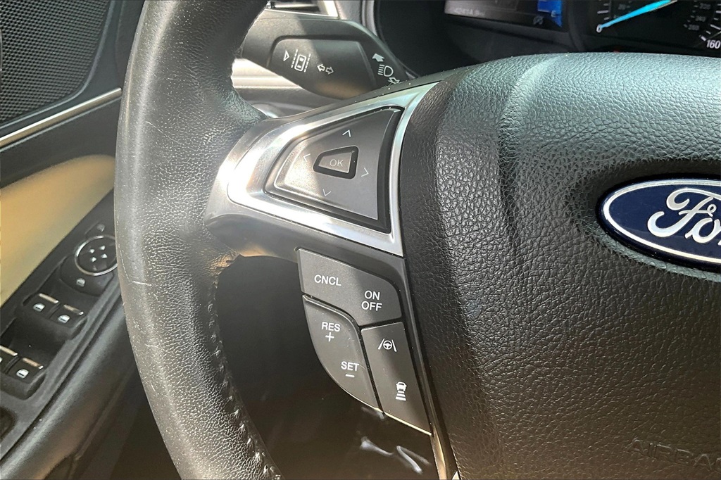 2022 Ford Edge SEL - Photo 23