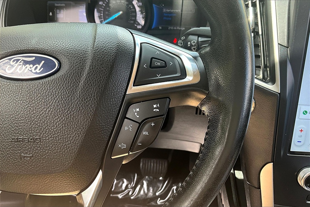 2022 Ford Edge SEL - Photo 24